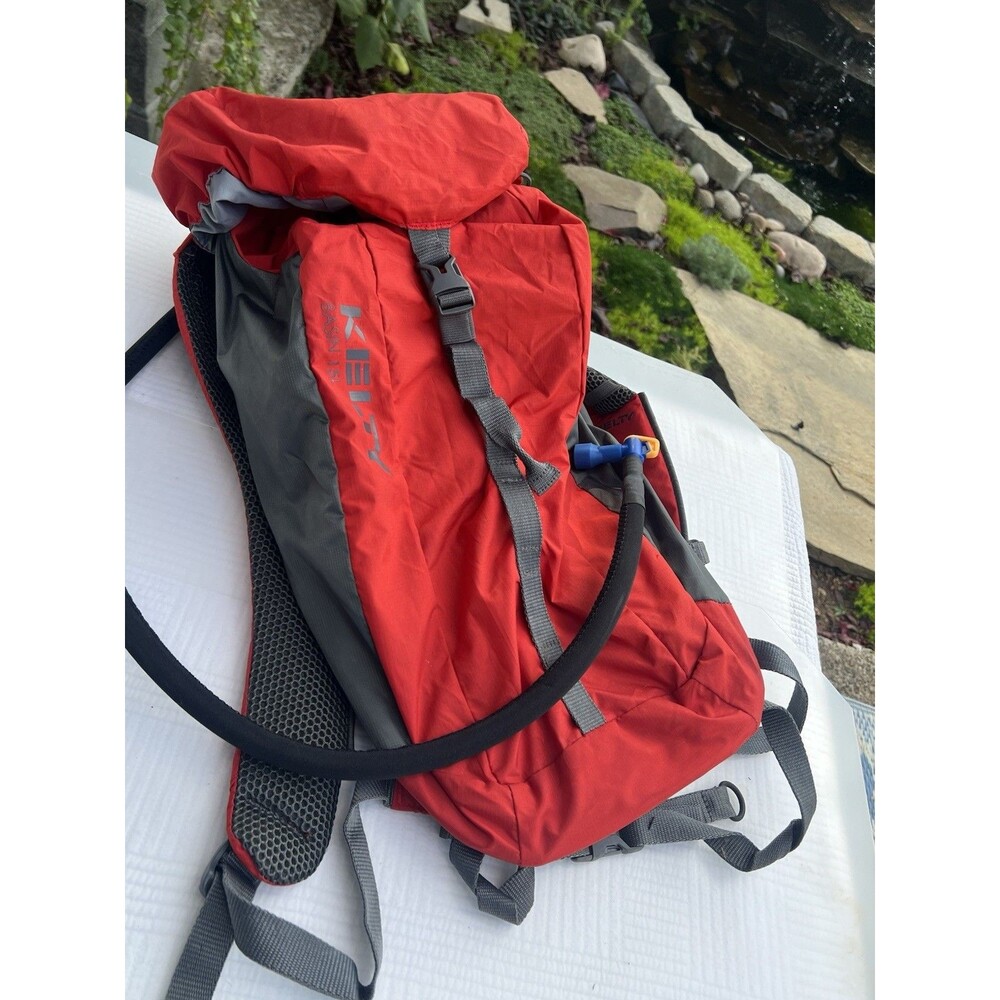Kelty Basin 15L Hydration Backpack Lava Red Hiking Pack Bladder Included